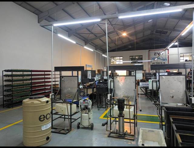 INDUSTRIAL PROPERTY TO RENT IN ROUTE 21 BUSINESS PARK